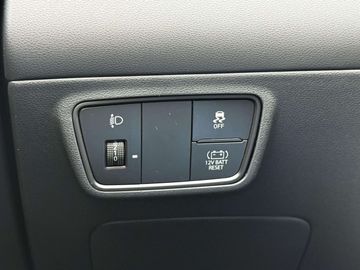 Car image 36