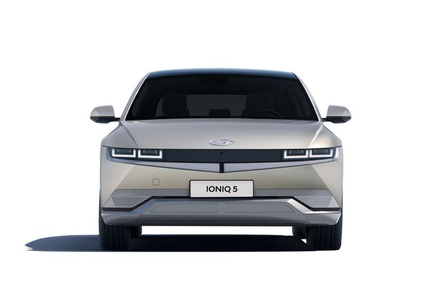 Hyundai Ioniq 168 kW image number 3