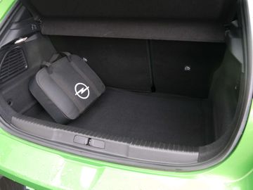 Car image 23