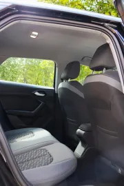 Car image 36
