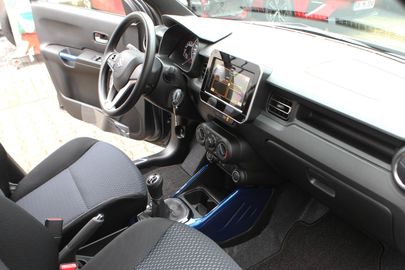 Car image 11