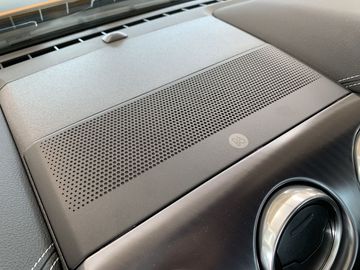 Car image 37