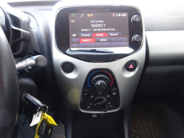 Toyota Aygo 51 kW image number 12