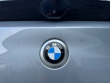 Car image 36
