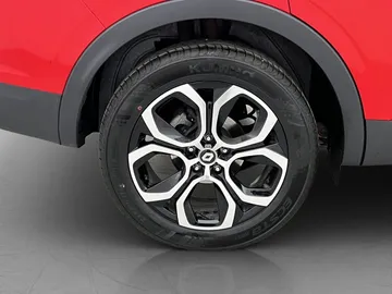 Car image 32