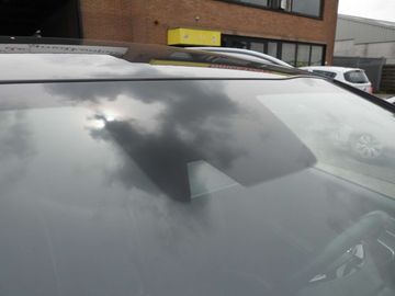 Car image 36