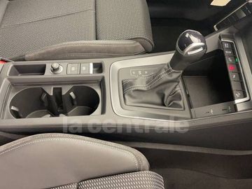 Car image 37