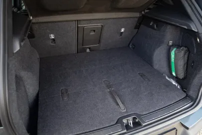 Car image 43