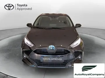 Car image 3