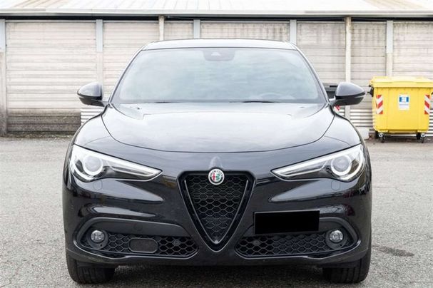 Alfa Romeo Stelvio 2.2 Diesel AT8 118 kW image number 3