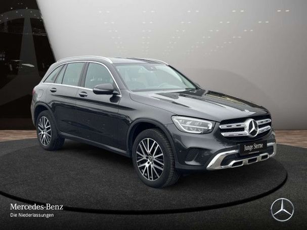 Mercedes-Benz GLC 300 e 235 kW image number 2