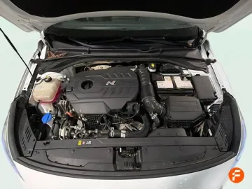 Car image 24