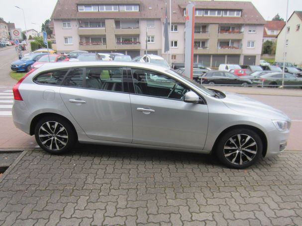 Volvo V60 D3 Geartronic 110 kW image number 3