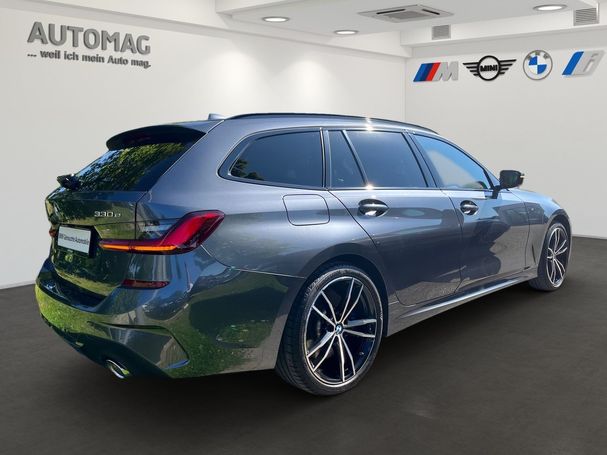 BMW 330e Touring M Sport xDrive 215 kW image number 3