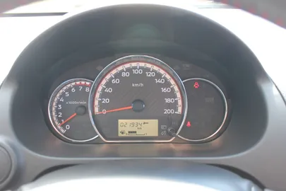 Car image 16