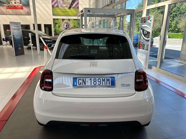 Fiat 500 e 70 kW image number 15