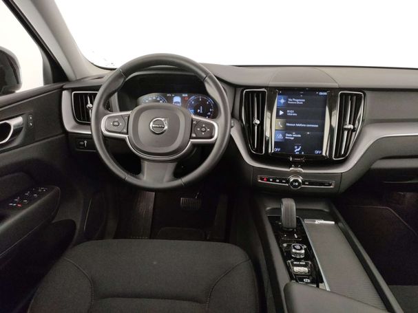 Volvo XC60 B4 AWD Geartronic Plus 145 kW image number 4