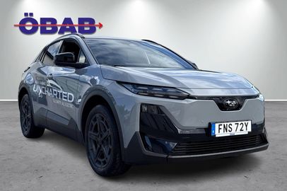Car image 2