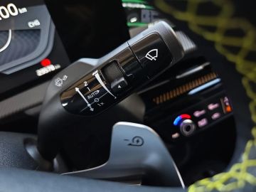 Car image 42