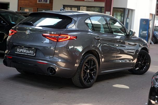 Alfa Romeo Stelvio 2.0 Turbo 206 kW image number 13