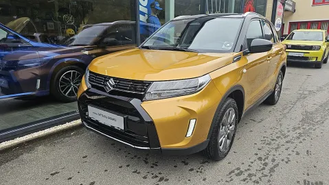 Car image 3