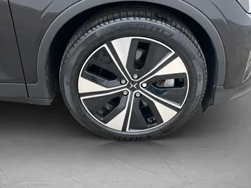 Car image 33
