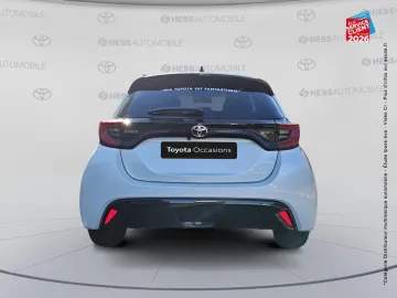 Car image 5
