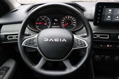 Car image 31