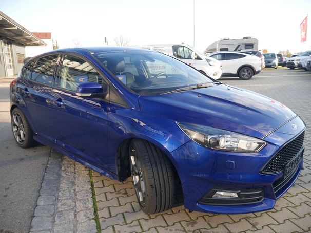 Ford Focus 2.0 EcoBoost 184 kW image number 9