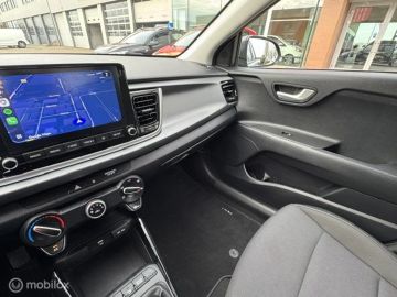 Car image 33