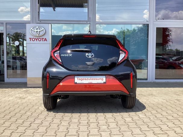 Toyota Aygo X 53 kW image number 4