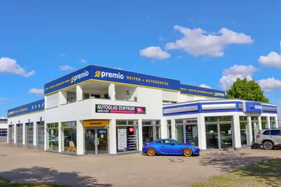 Car image 20