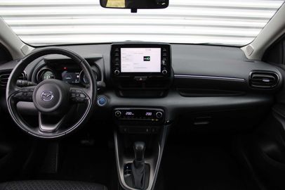 Car image 8