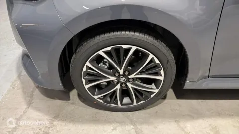 Car image 20