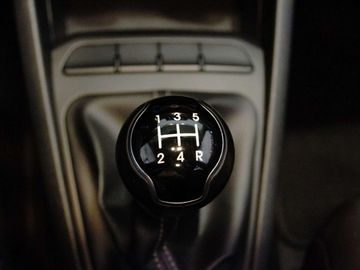 Car image 27