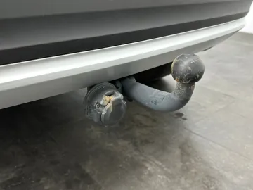 Car image 39