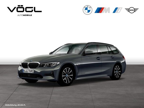 BMW 320e Touring Advantage 150 kW image number 1