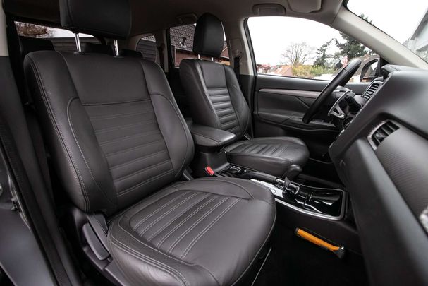 Mitsubishi Outlander 2.0 110 kW image number 4