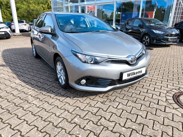 Toyota Auris 85 kW image number 2