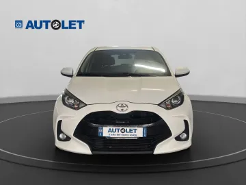 Car image 3