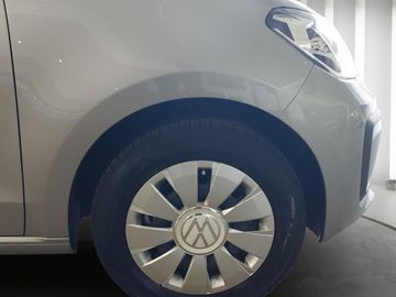 Car image 31