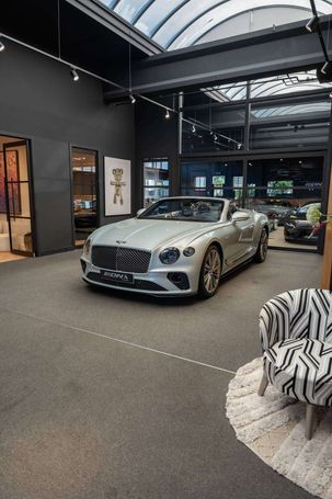 Bentley Continental GTC Speed 6.0 W12 485 kW image number 21