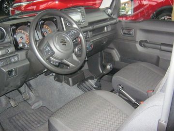 Car image 9