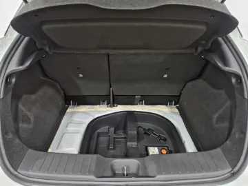 Car image 31