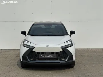 Car image 3