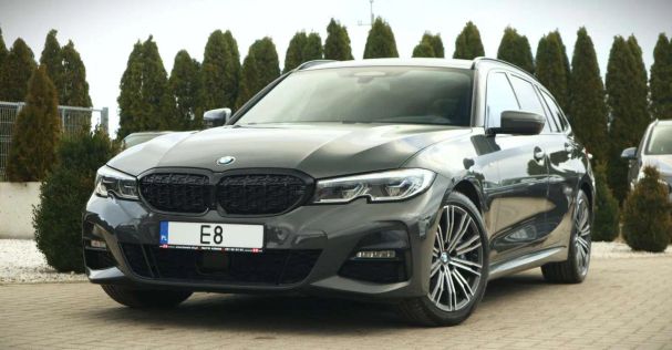 BMW 320d Touring xDrive Edition M Sport Shadow 140 kW image number 2