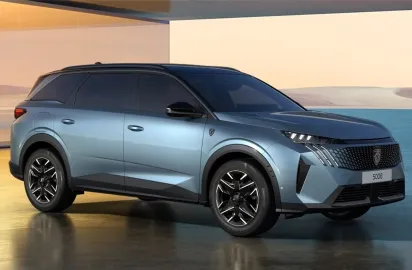 Car image 12
