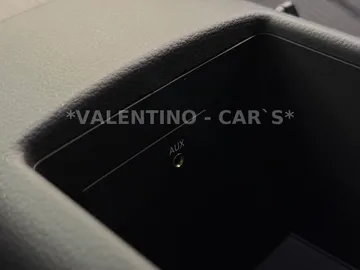 Car image 48