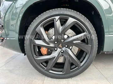Car image 36