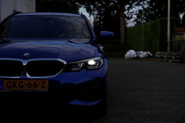 BMW 330 e Touring M Sport 213 kW image number 30